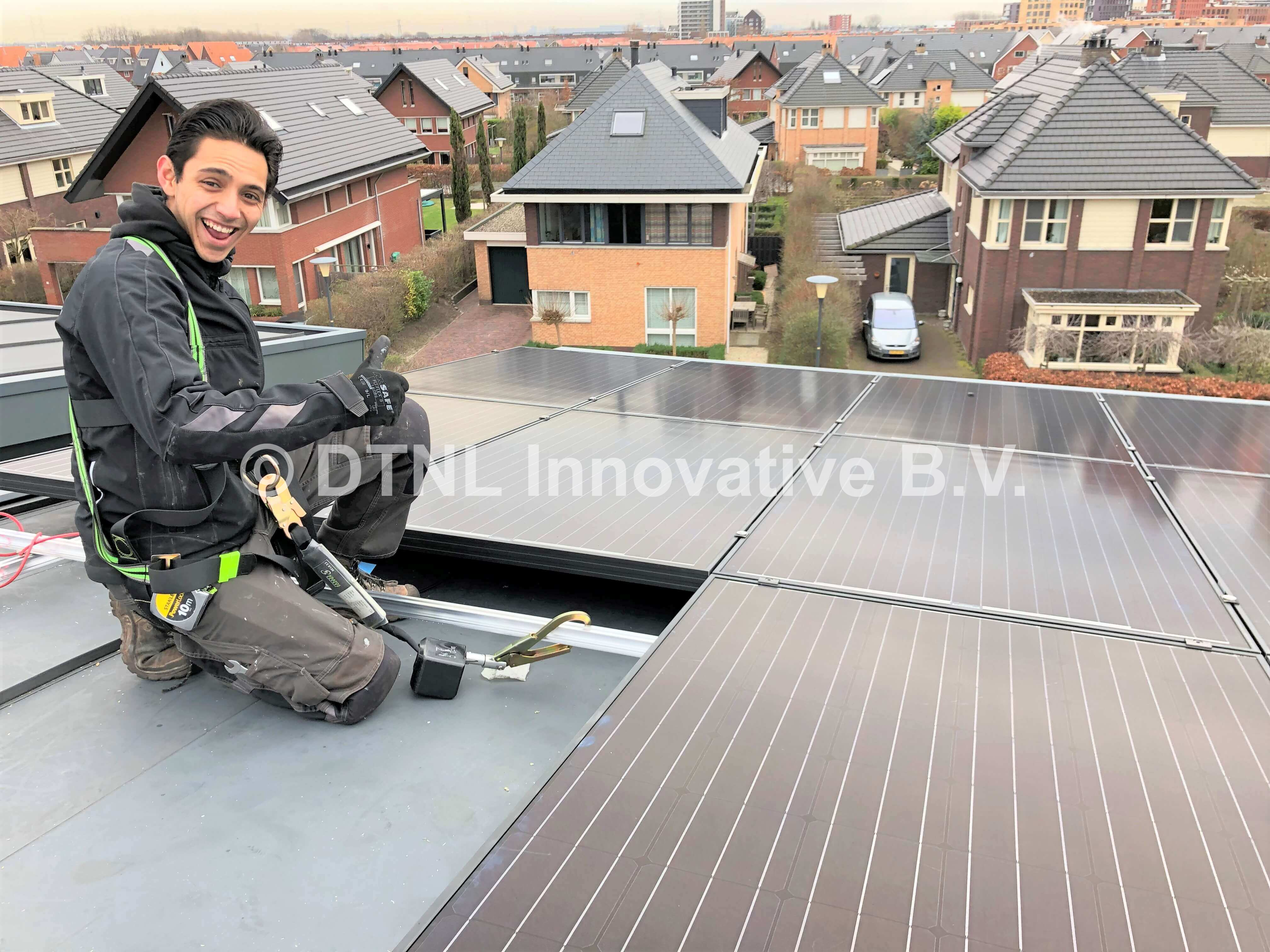 Zonnepanelen PVC Dakbedekking | DTNL BV - Installatietechniek-, loodgieter- en dakbedekkingsbedrijf